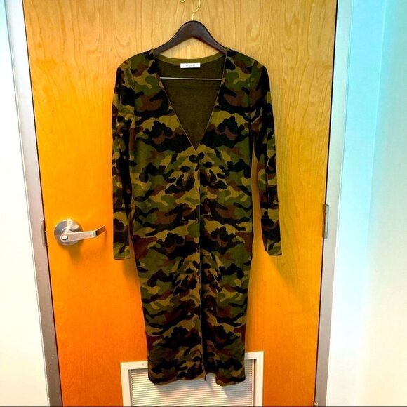 MOUSSY Sz M Camo Duster Long Line Button Up Cardigan w/ Pockets - Picture 1 of 7